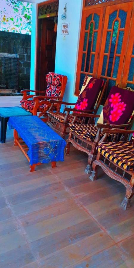 Mirissa Niraj Guest Hotel Exterior foto
